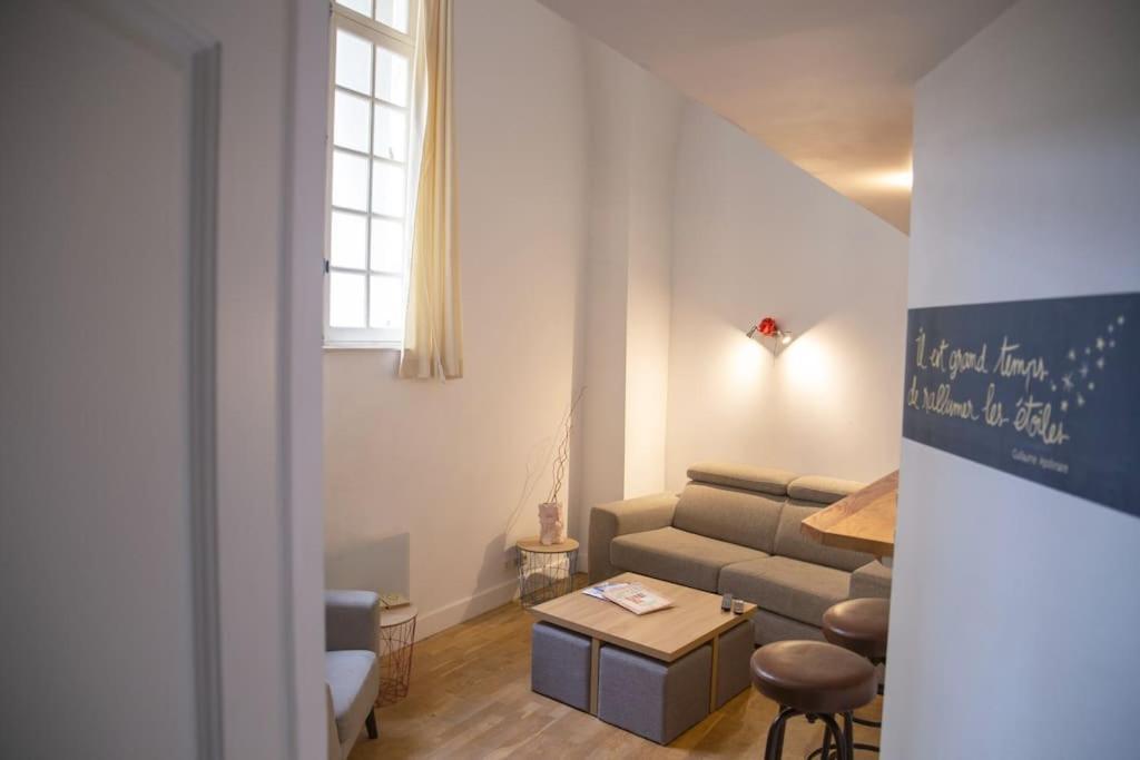 L'Authentique, Duplex, Centre Historique, Wifi Apartment Montpellier Luaran gambar